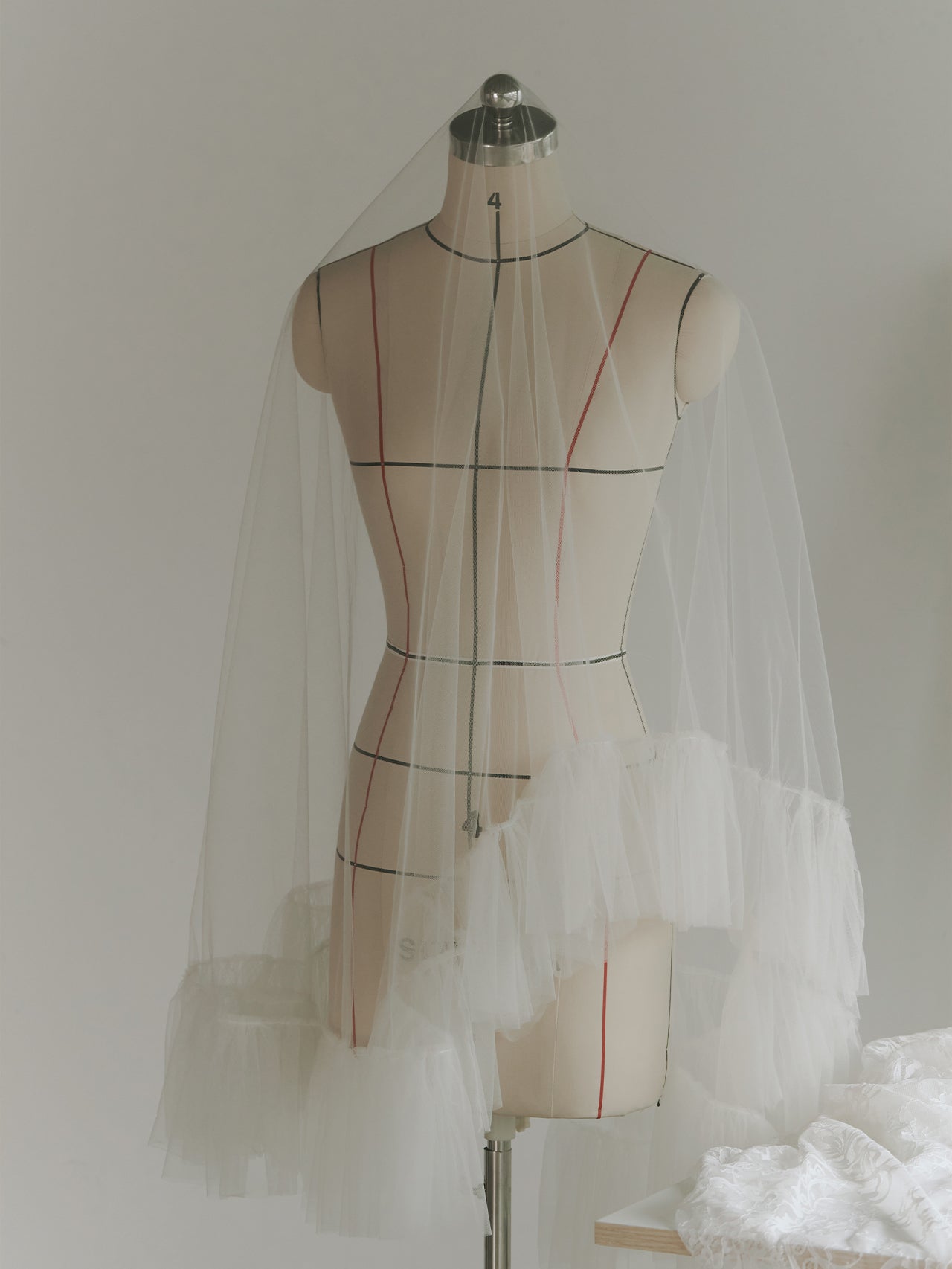 Ruffle Edge Bridal Veil