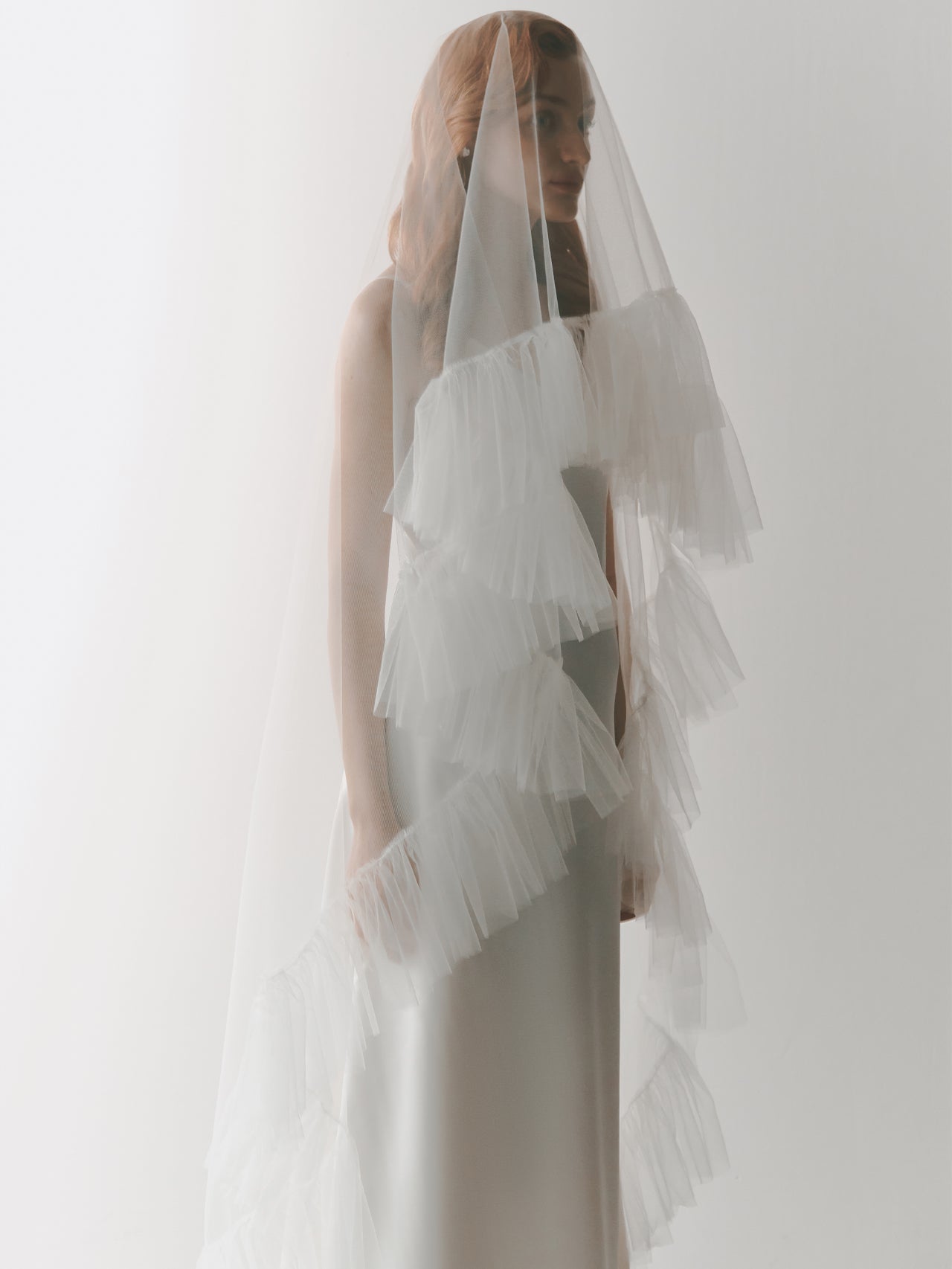 Ruffle Edge Bridal Veil