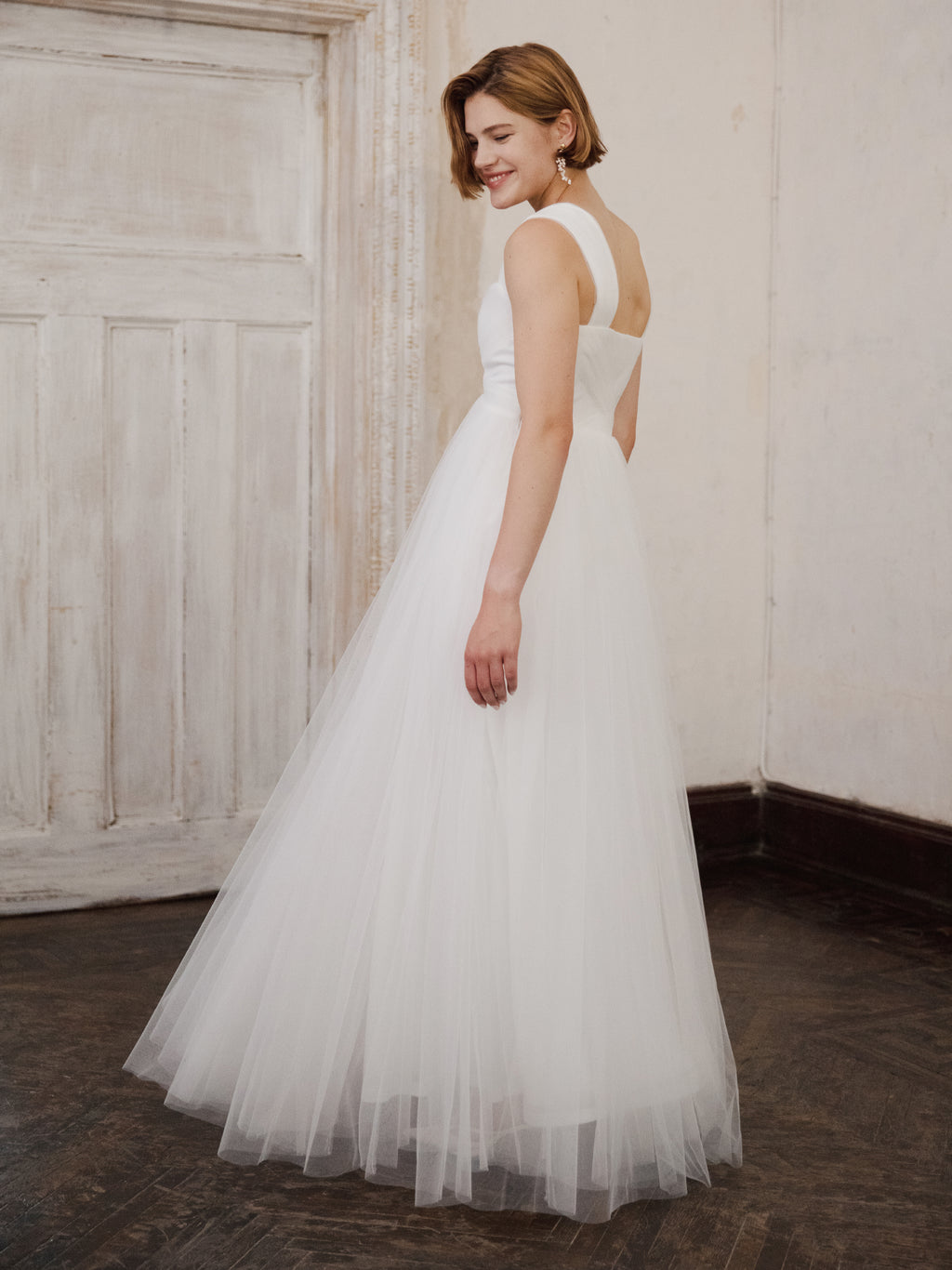 Simple Tulle Wedding Dress
