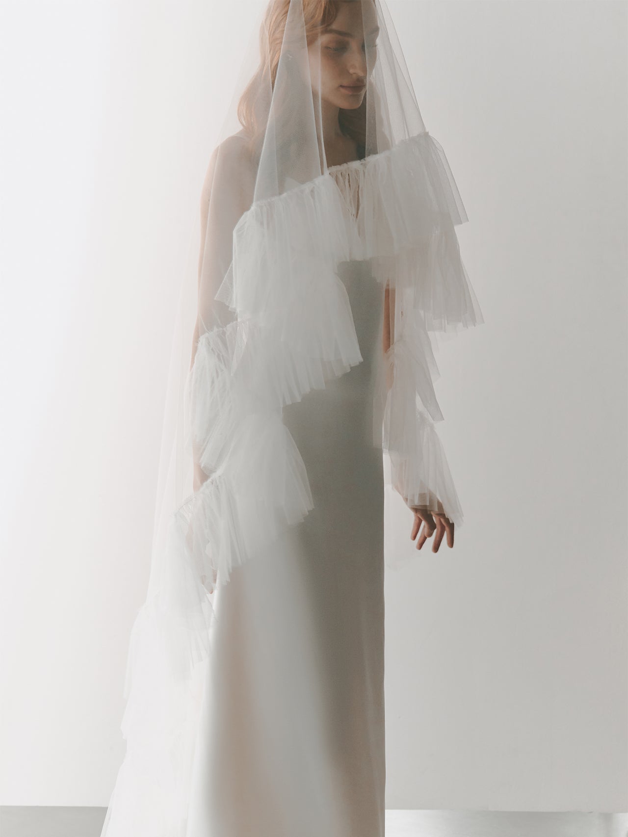 Ruffle Edge Bridal Veil