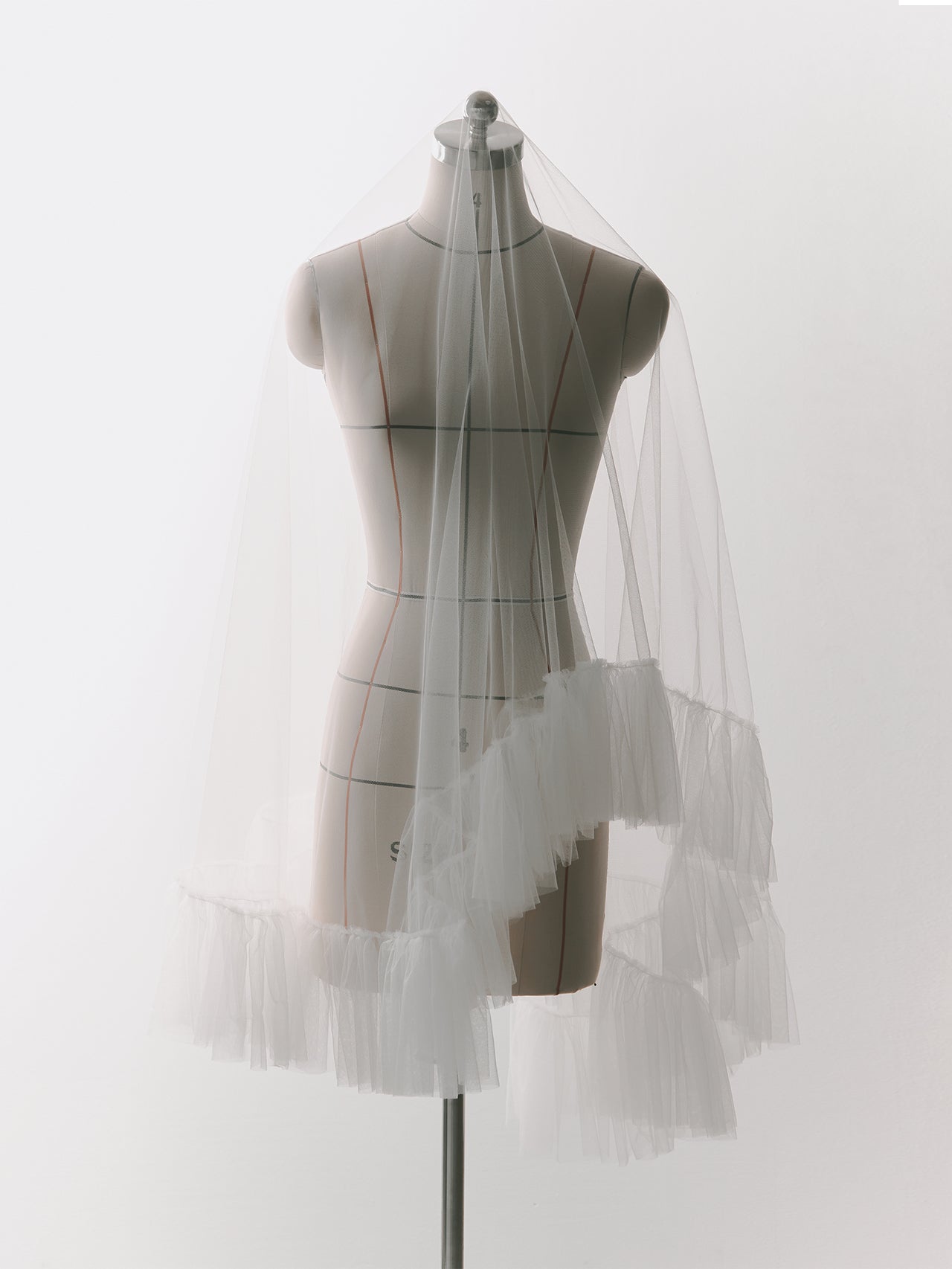 Ruffle Edge Bridal Veil