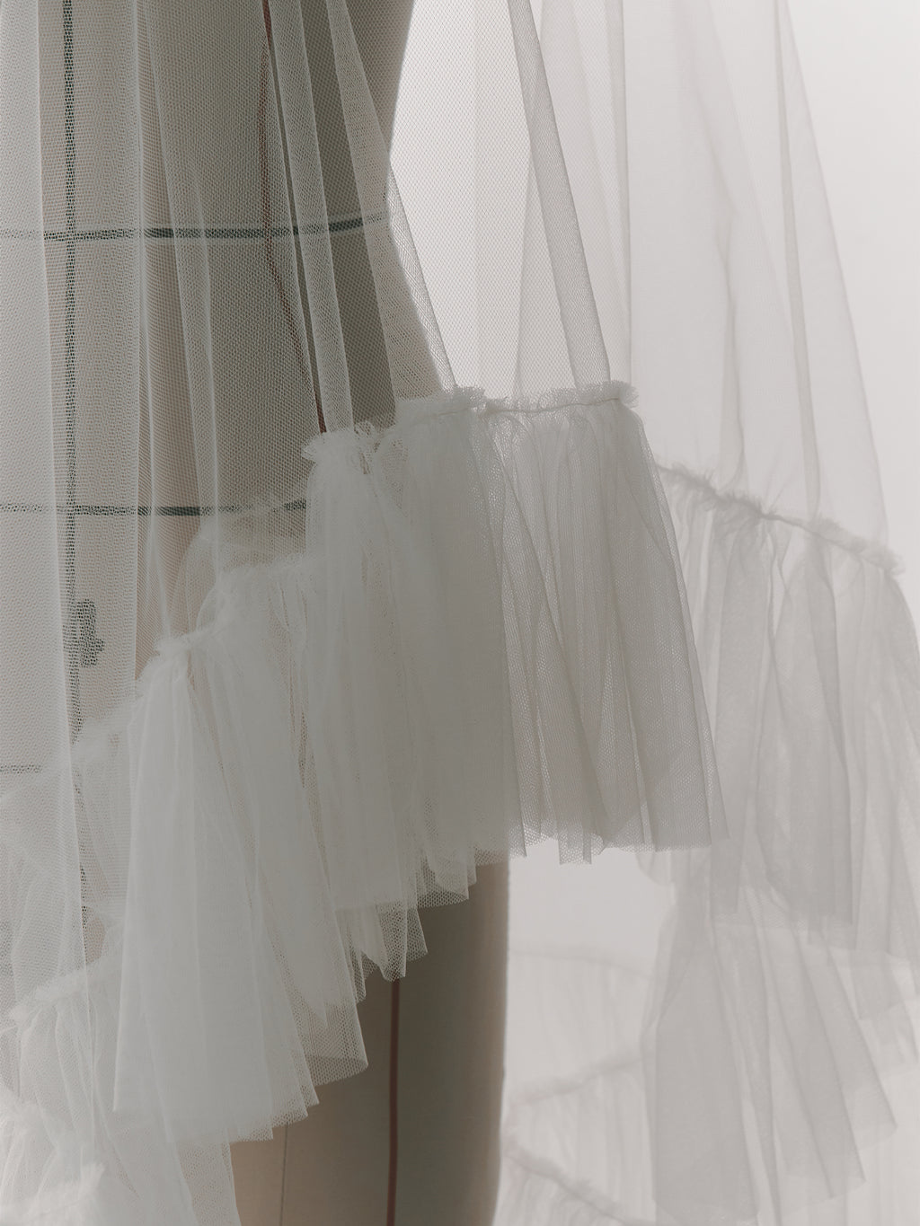 Ruffle Edge Bridal Veil