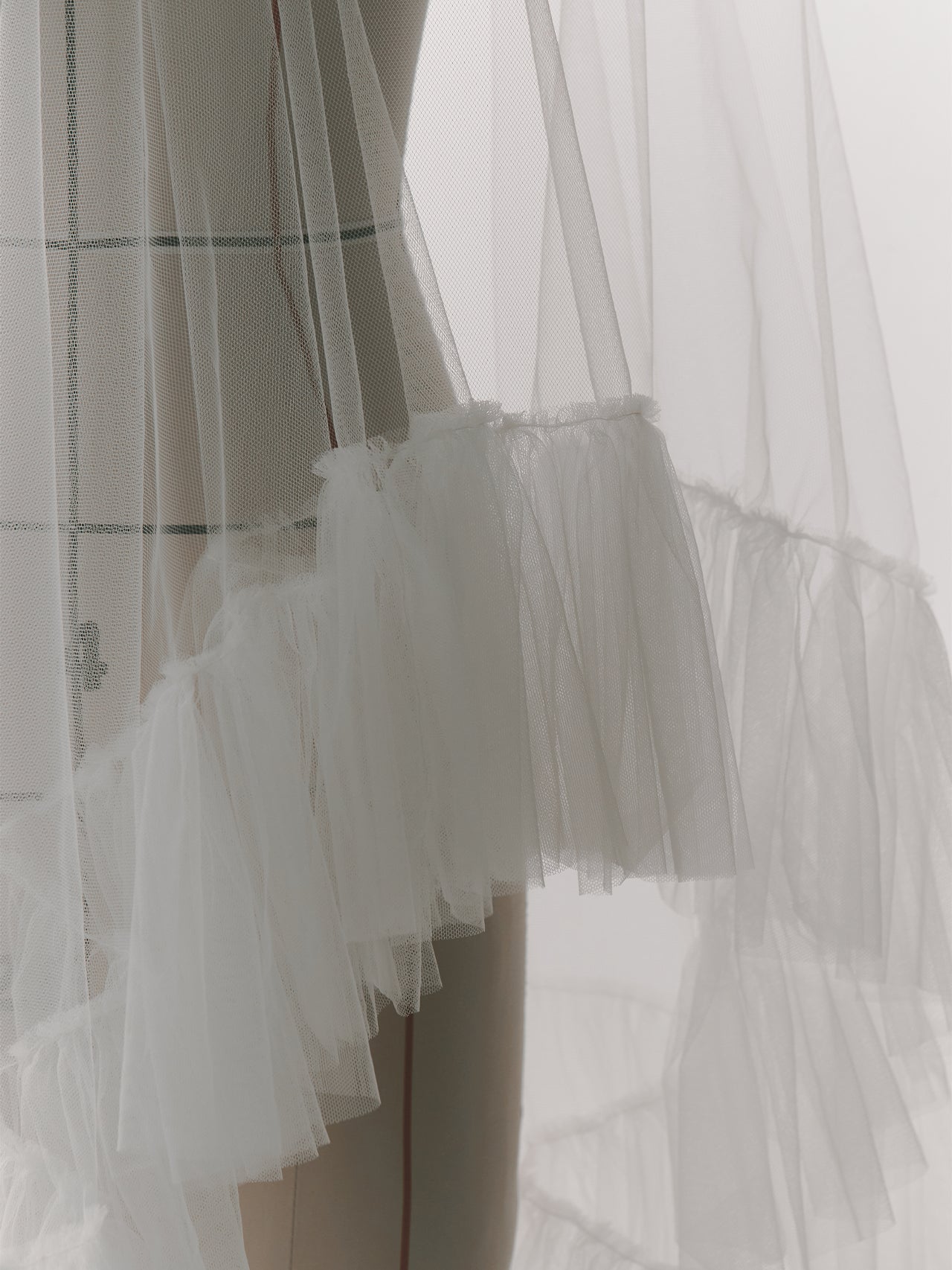 Ruffle Edge Bridal Veil