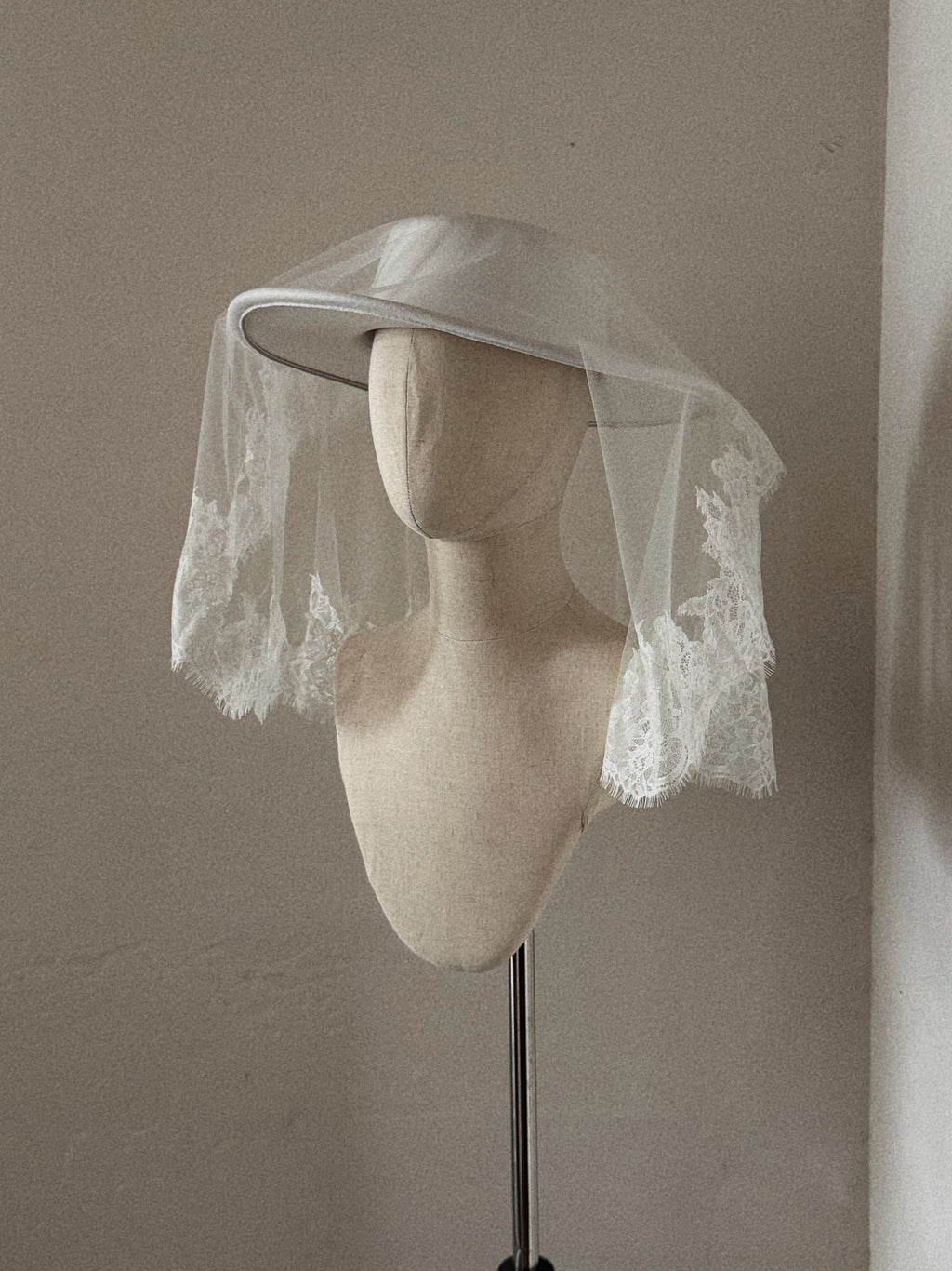 Bridal Hat with Lace Trim Veil - Straw Hat