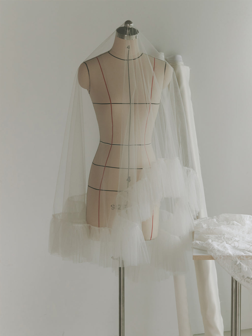Ruffle Edge Bridal Veil