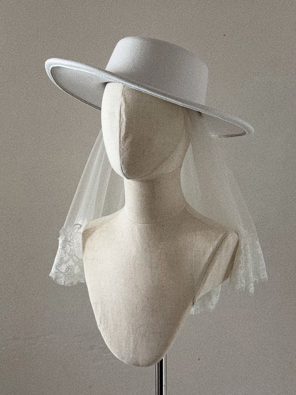 Bridal Hat with Lace Trim Veil - Straw Hat