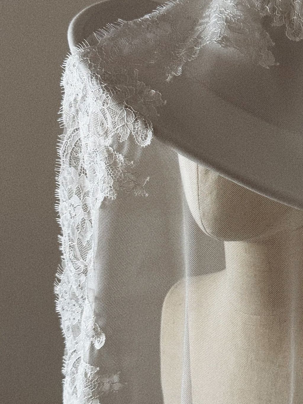 Bridal Hat with Lace Trim Veil - Straw Hat