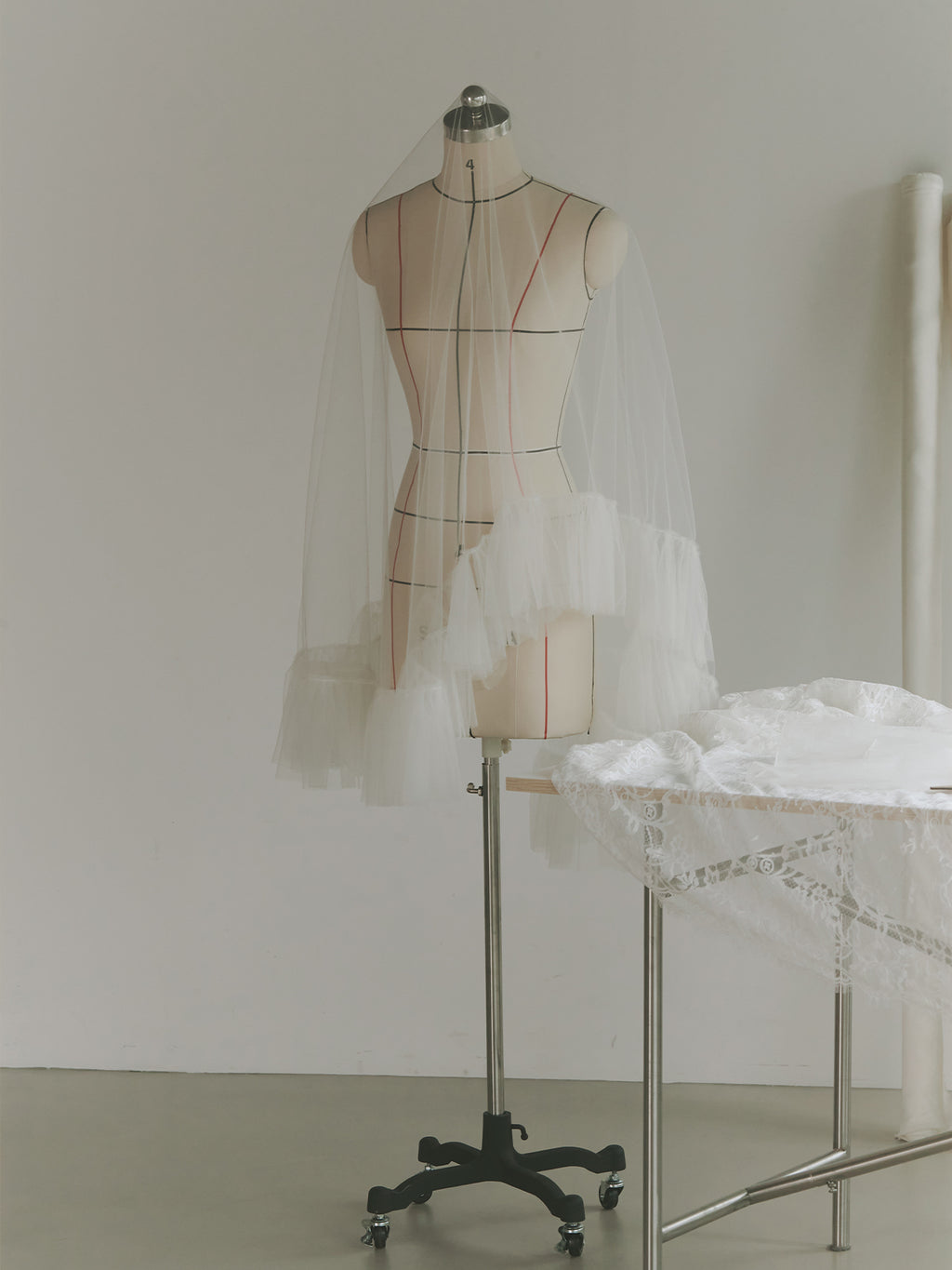 Ruffle Edge Bridal Veil