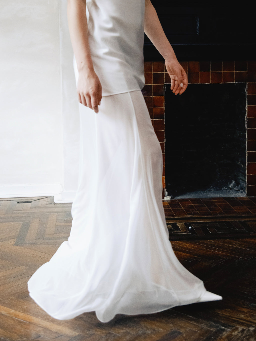Asetete Satin Slip Wedding Dress