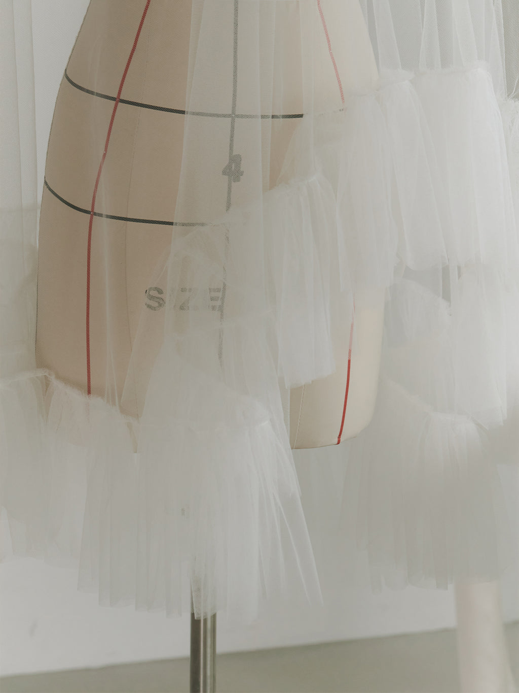 Ruffle Edge Bridal Veil