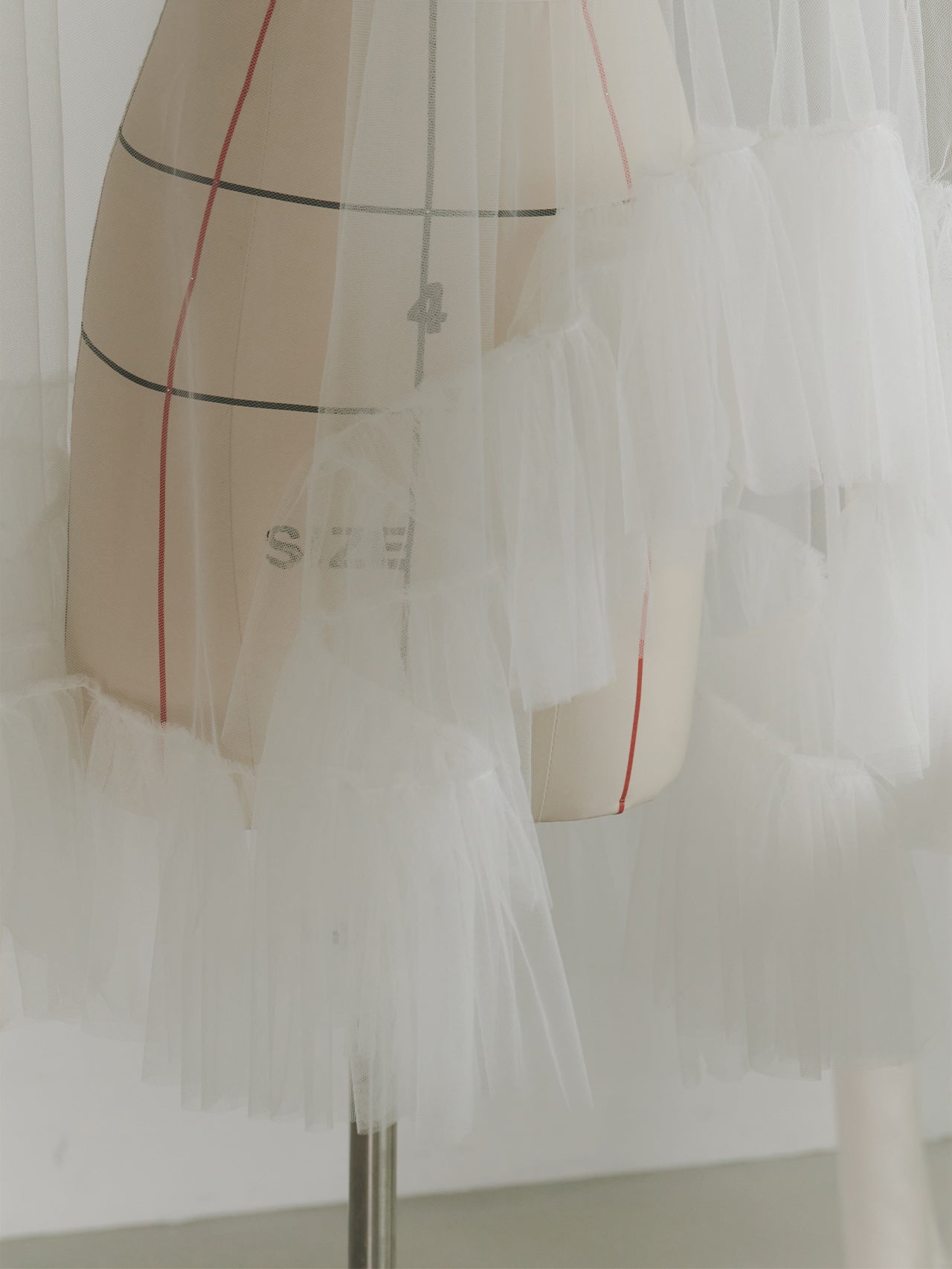 Ruffle Edge Bridal Veil