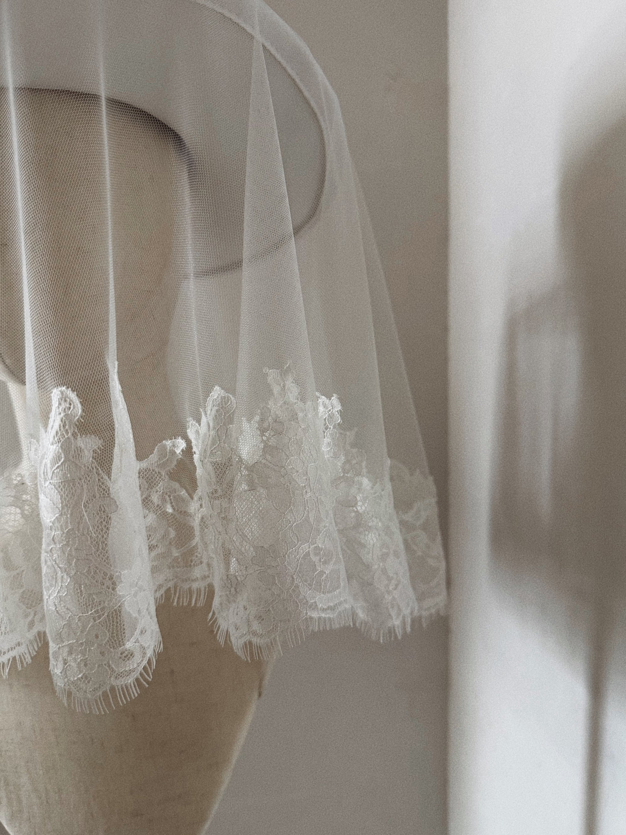 Bridal Hat with Lace Trim Veil - Straw Hat