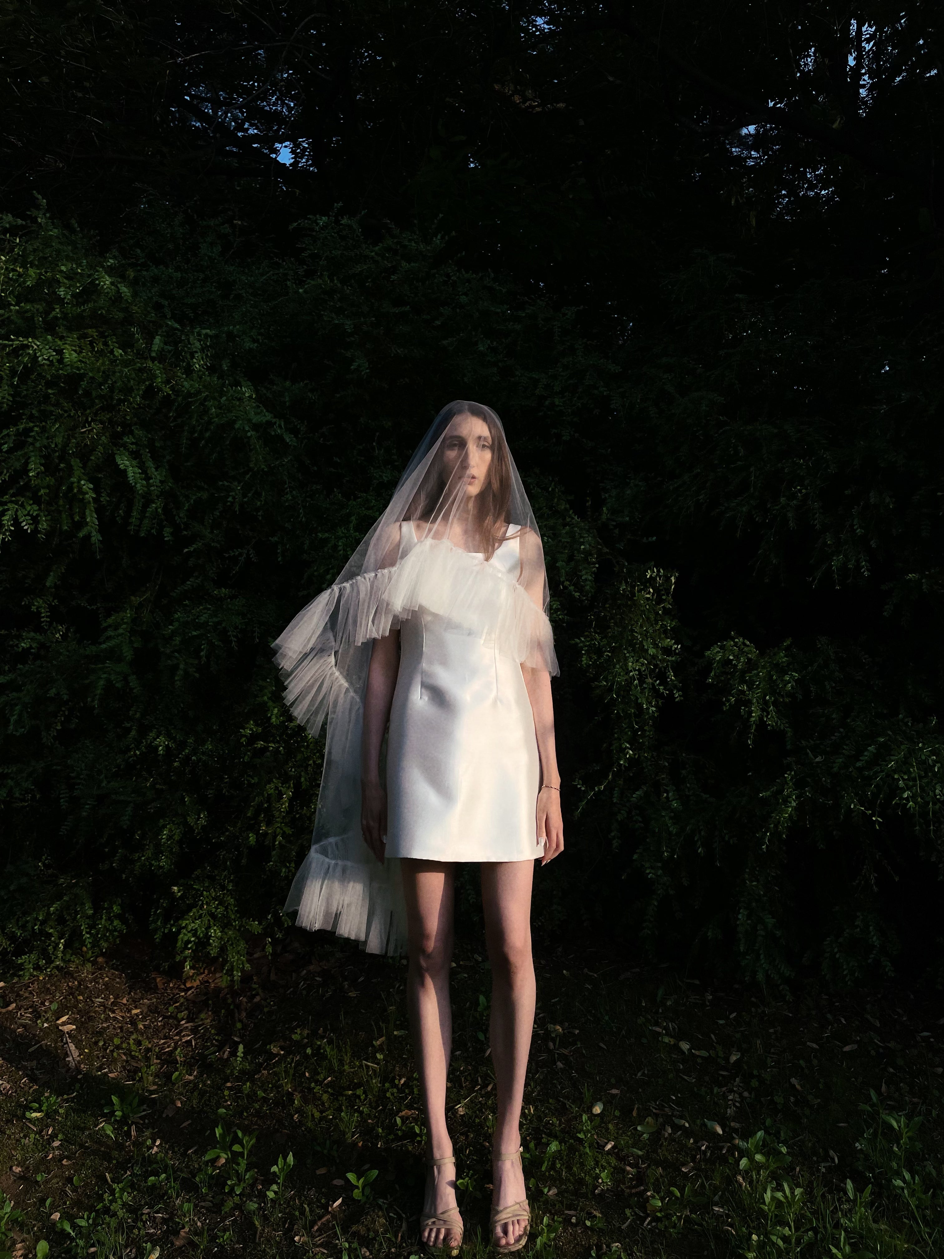 Ruffle Edge Bridal Veil