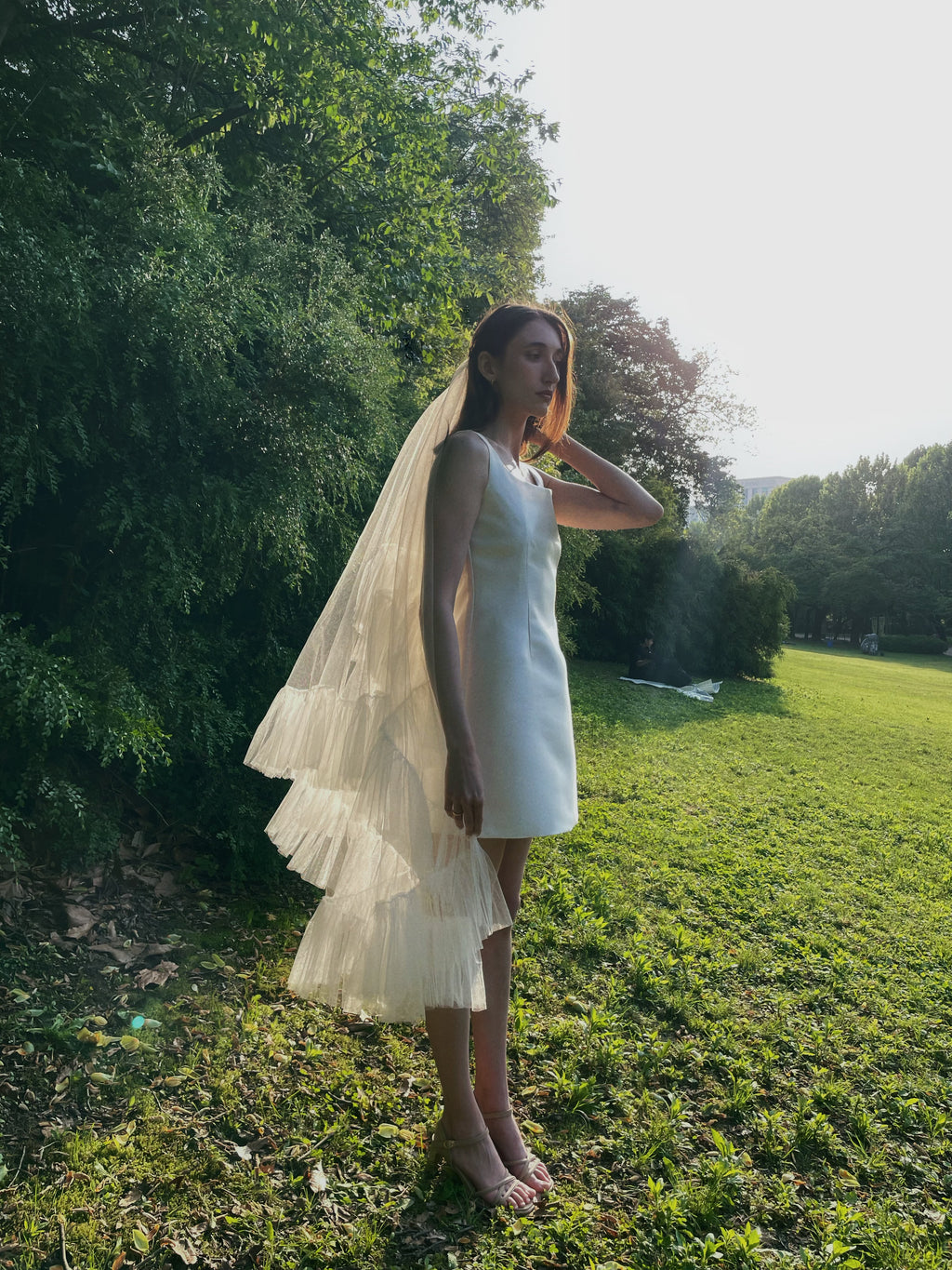 Ruffle Edge Bridal Veil